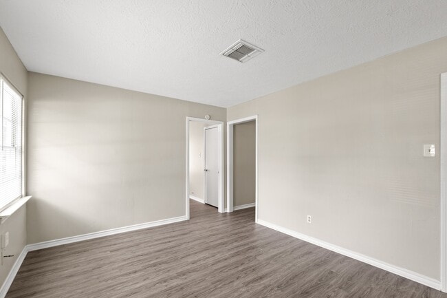 Foto del edificio - 3206 Washington St