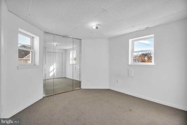 Foto del edificio - 102 N Black Horse Pike