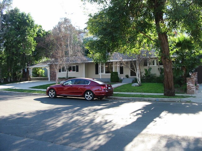 Building Photo - 5127 Catalon Ave