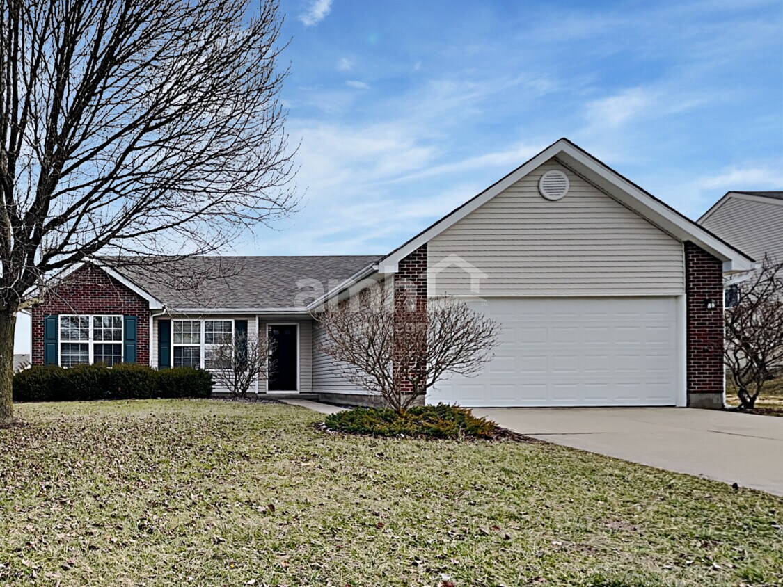 Primary Photo - 32 Meadowcrest Drive
