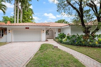 Building Photo - 1320 Alhambra Cir