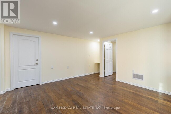 Photo du bâtiment - 841 Magnolia Tsse.