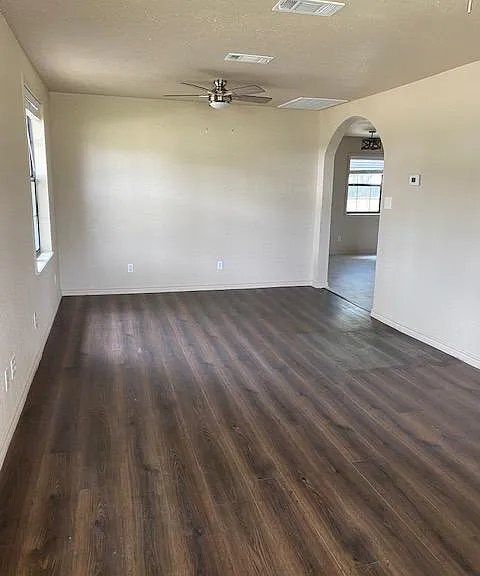 Foto del edificio - 605 Giddings St