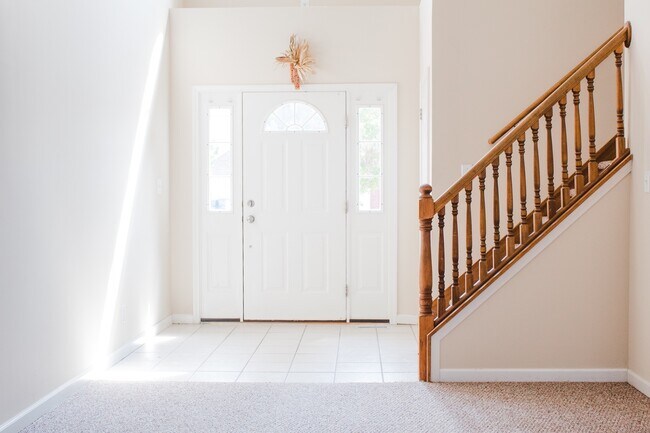 Building Photo - 3 bedroom town home in West Lafayette!!