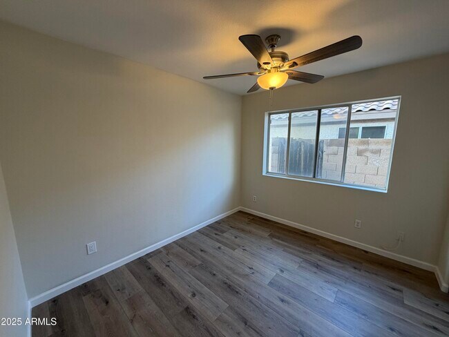 Foto del edificio - 1830 E Countrywalk Ln