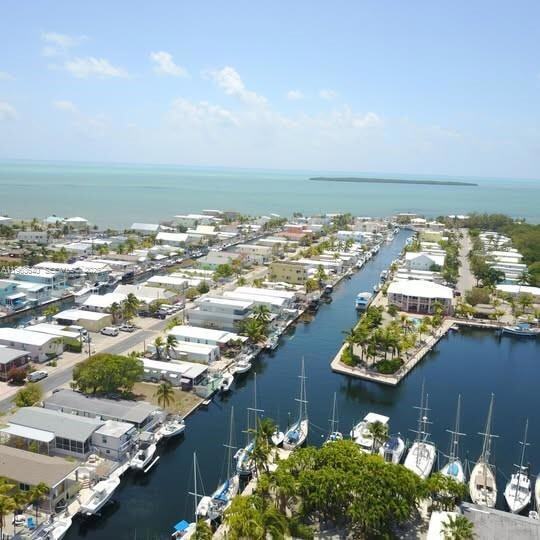 Building Photo - 118 Burgundy Dr