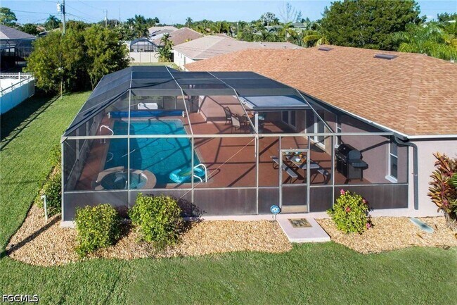 Foto del edificio - 3832 SW 20th Ave