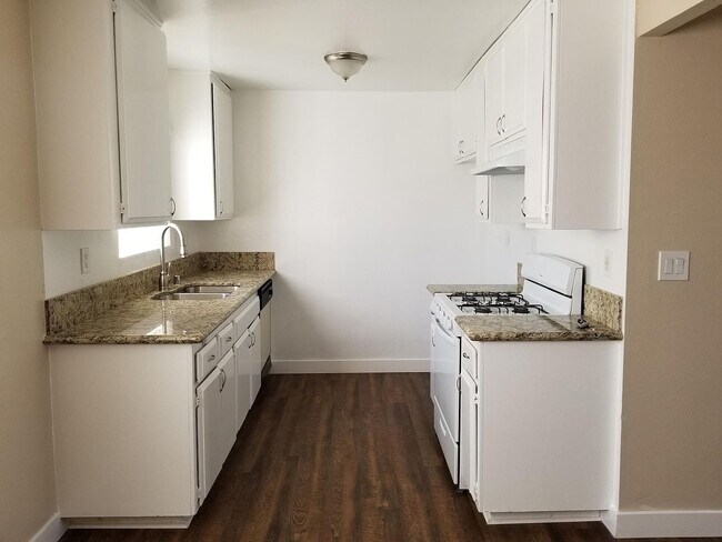 Foto del edificio - 7831 Shaffer Cir