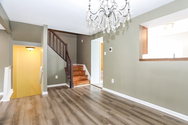 Photo - 8202 Ashford Blvd Townhome