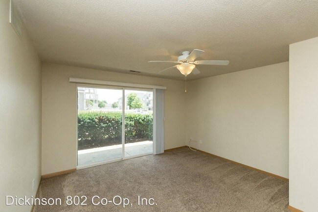 Foto del edificio - 802 Dickinson Ave
