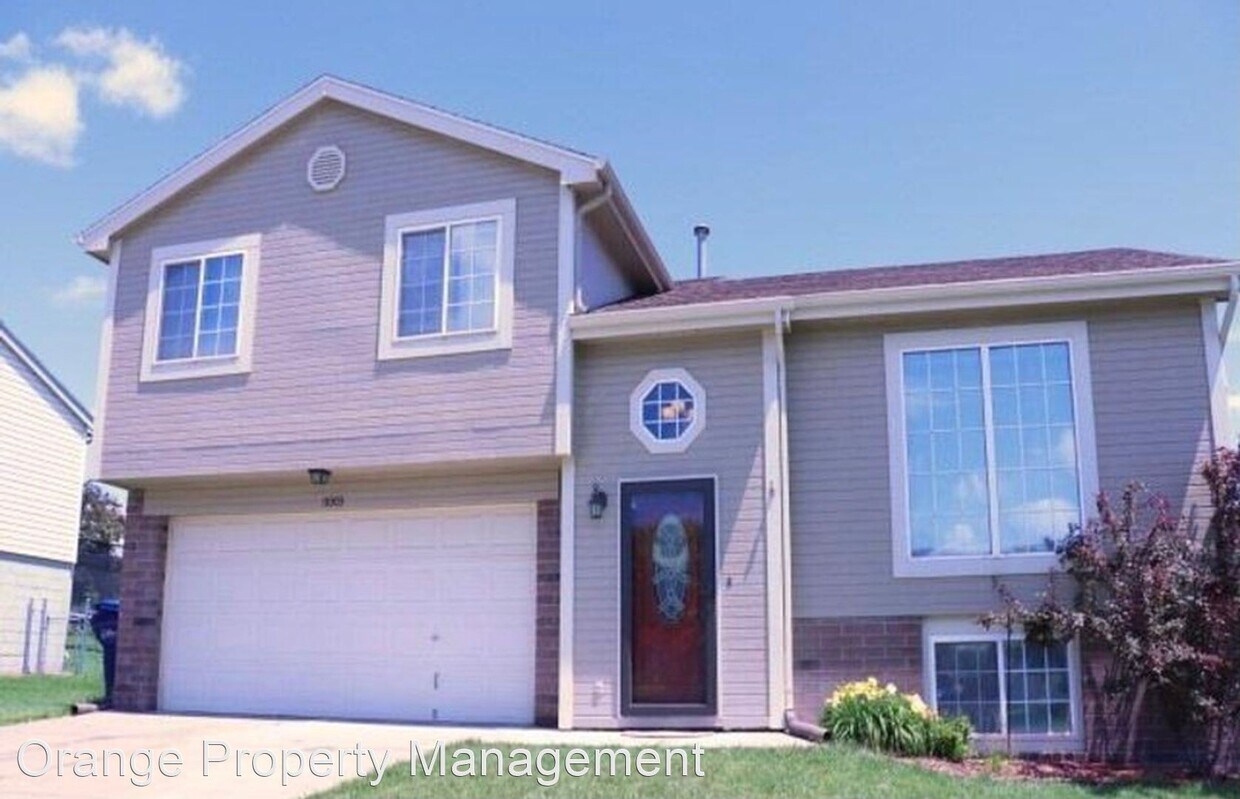 Primary Photo - 3 br, 2 bath House - 11003 S 17th St