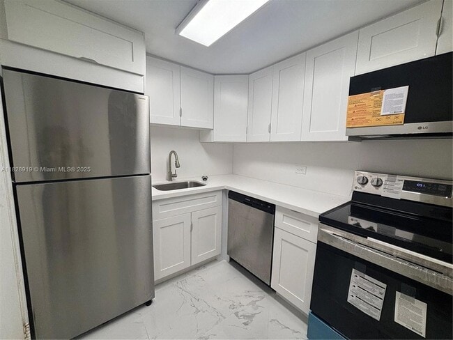 Photo - 905 Brickell Bay Dr Apartment