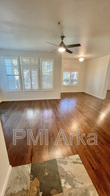 Building Photo - 2172 Newport Way NW