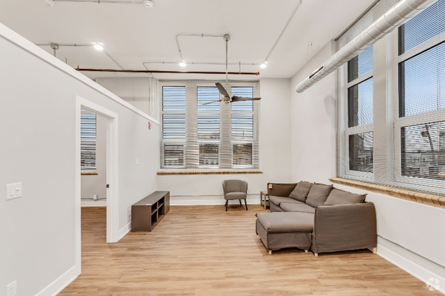 Building Photo - 3700 Frankford Ave