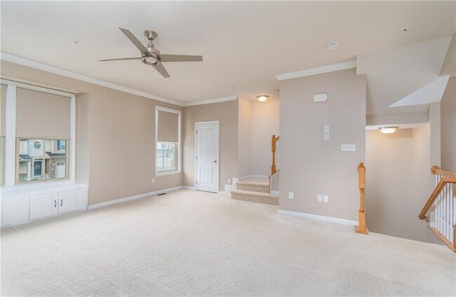 Foto del edificio - 424 Fairmont Dr