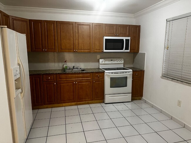Photo - 5100 SW 41st St - 104 Apartment