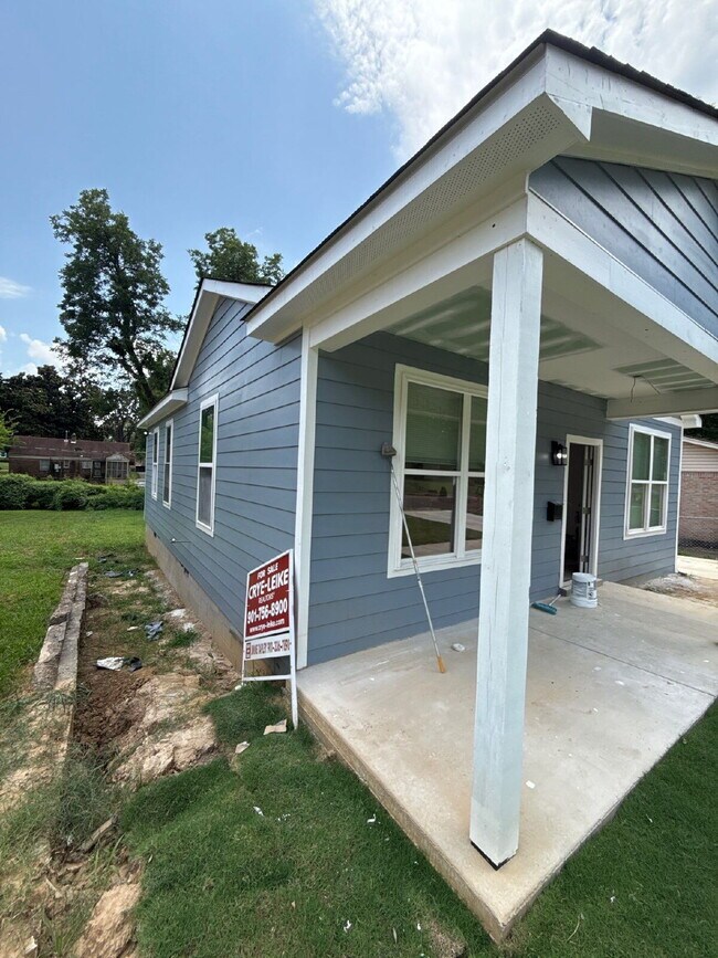 Photo - Fully Renovated Spacious 3BR in South Memphis – Section 8 Welcome Apartment