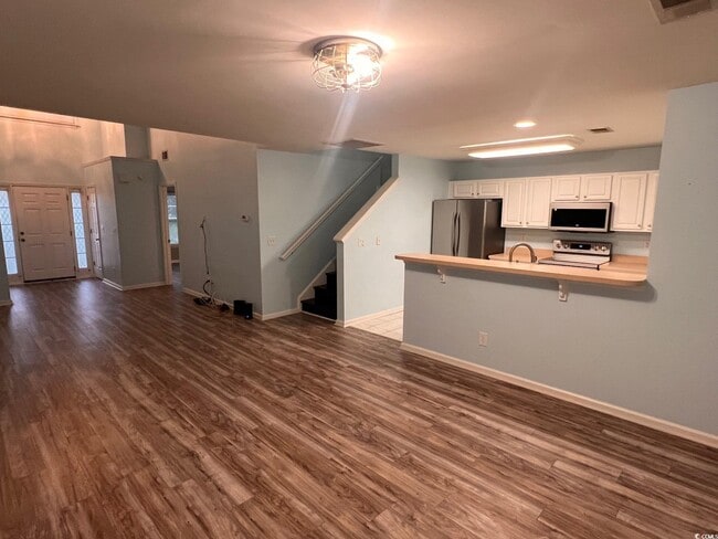 Building Photo - 1096 Harvester Cir