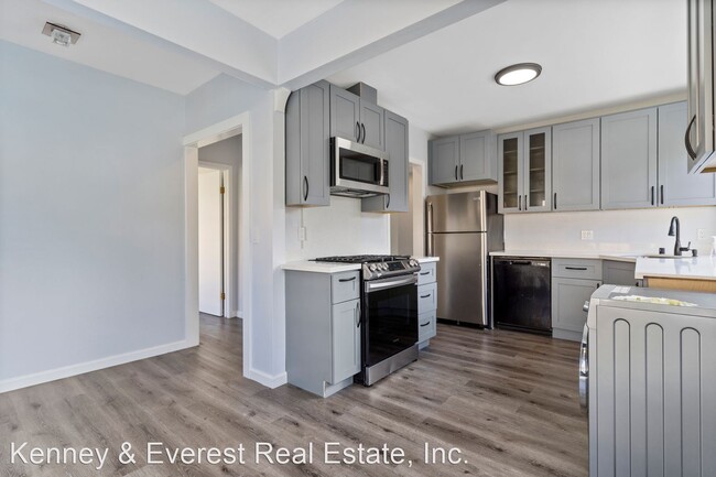 Building Photo - 3 br, 2 bath House - 834 5th Avenue