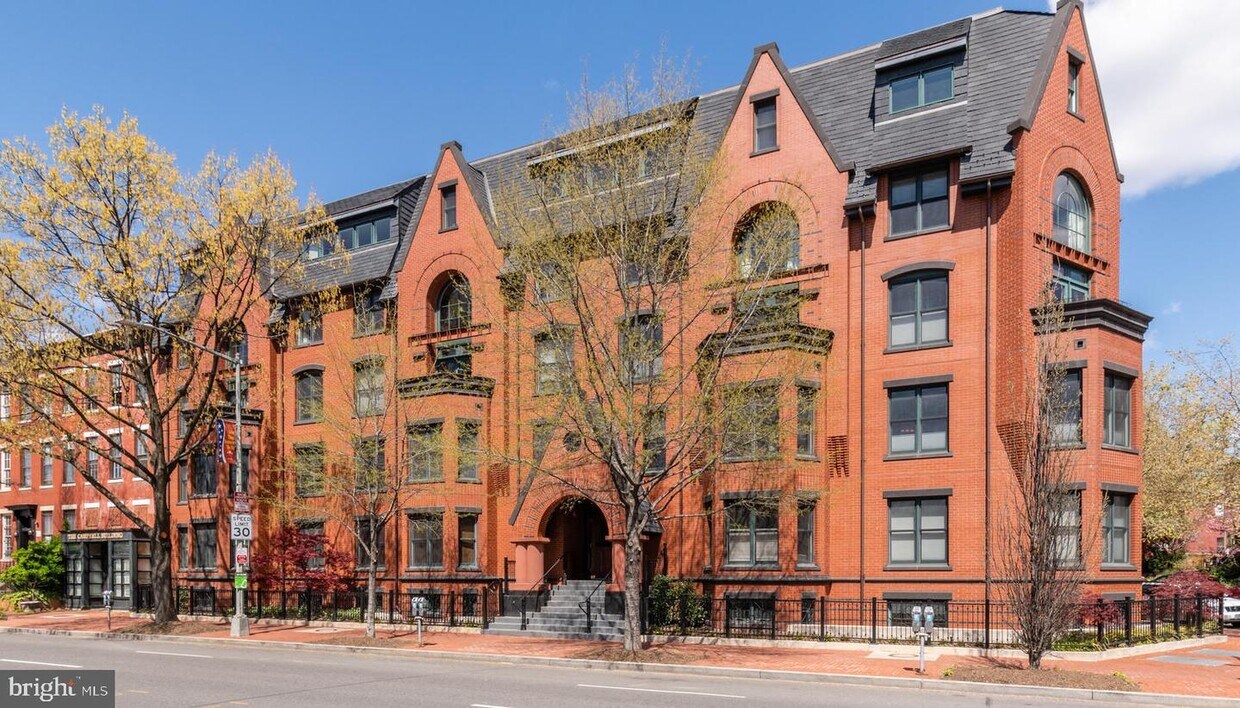 1020 Pennsylvania Ave. SE Unit PH2, Washington, DC 20003 Apartment
