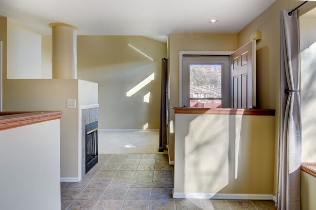 Building Photo - 2056 Bristlecone Dr