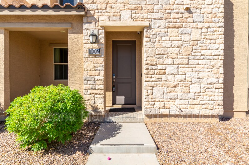 4548 S Renaissance Dr Unit 102, Gilbert, AZ 85297 Condo for Rent in