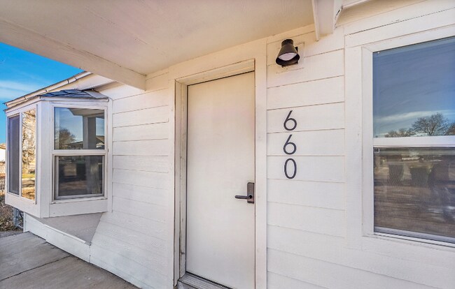 Photo - 660 Hickory St House