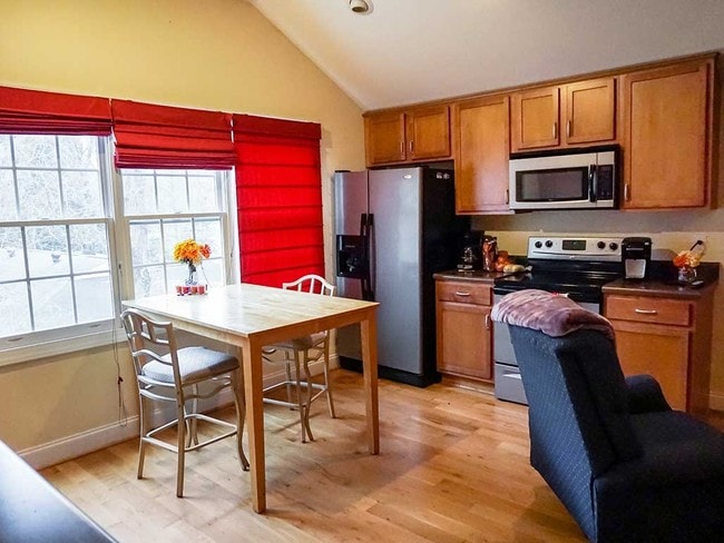 Foto del edificio - 319 McCauley St