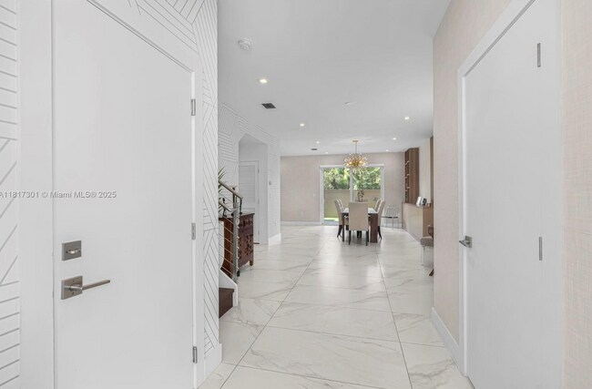 Foto del edificio - 10373 NW 68th Ter