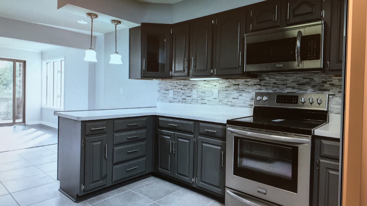 135 Bent Tree Dr, Laurel Park, NC 28739 Condo for Rent in Laurel Park