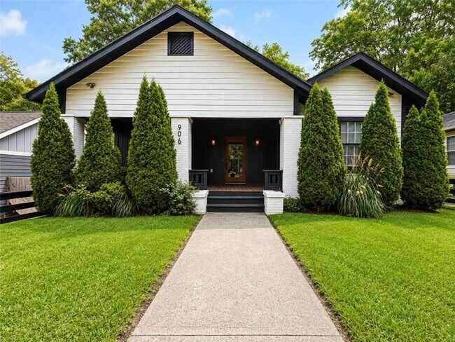 Foto del edificio - 906 Westmont Rd SW