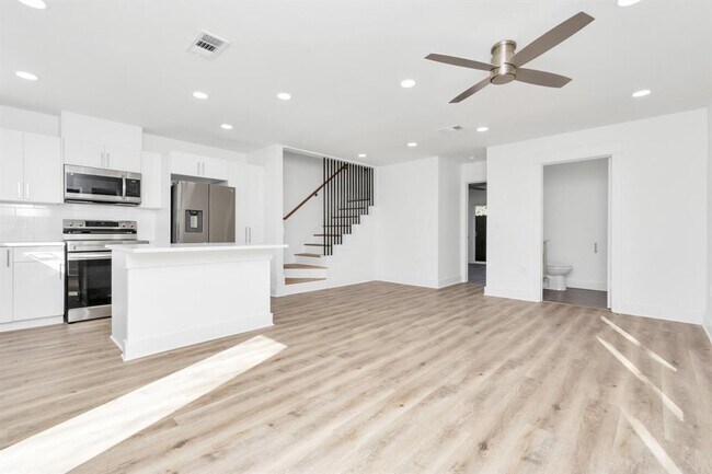 Foto del edificio - 7604 De Priest St