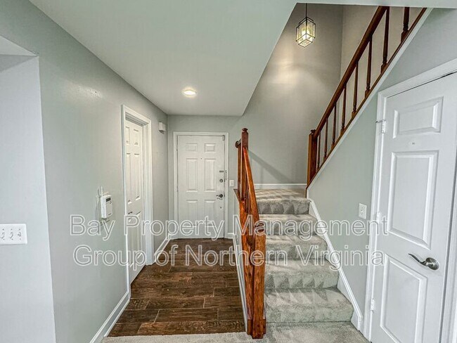 Foto del edificio - 3801 Ridge Knoll Ct