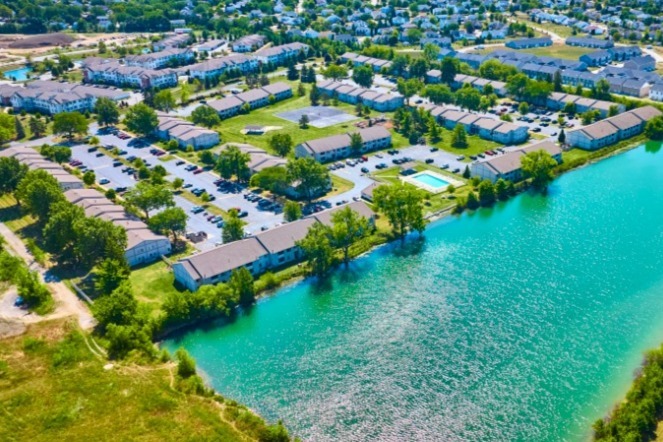 Primary Photo - Perry Lake Village