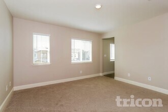 Interior Photo - Tricon Twelve Bridges