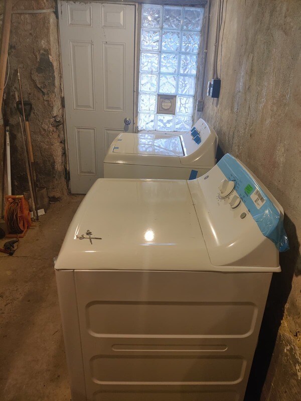 Foto del edificio - 355 E Upsal St