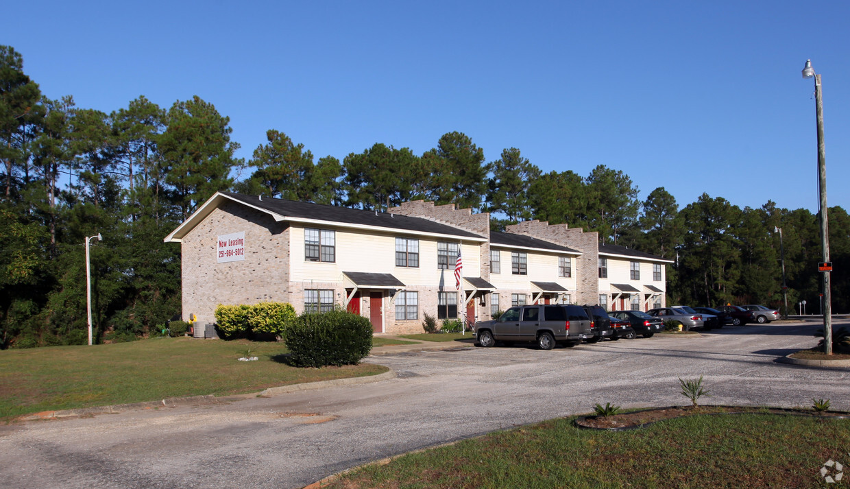 Primary Photo - Bay Whistle Apartments - No Availability