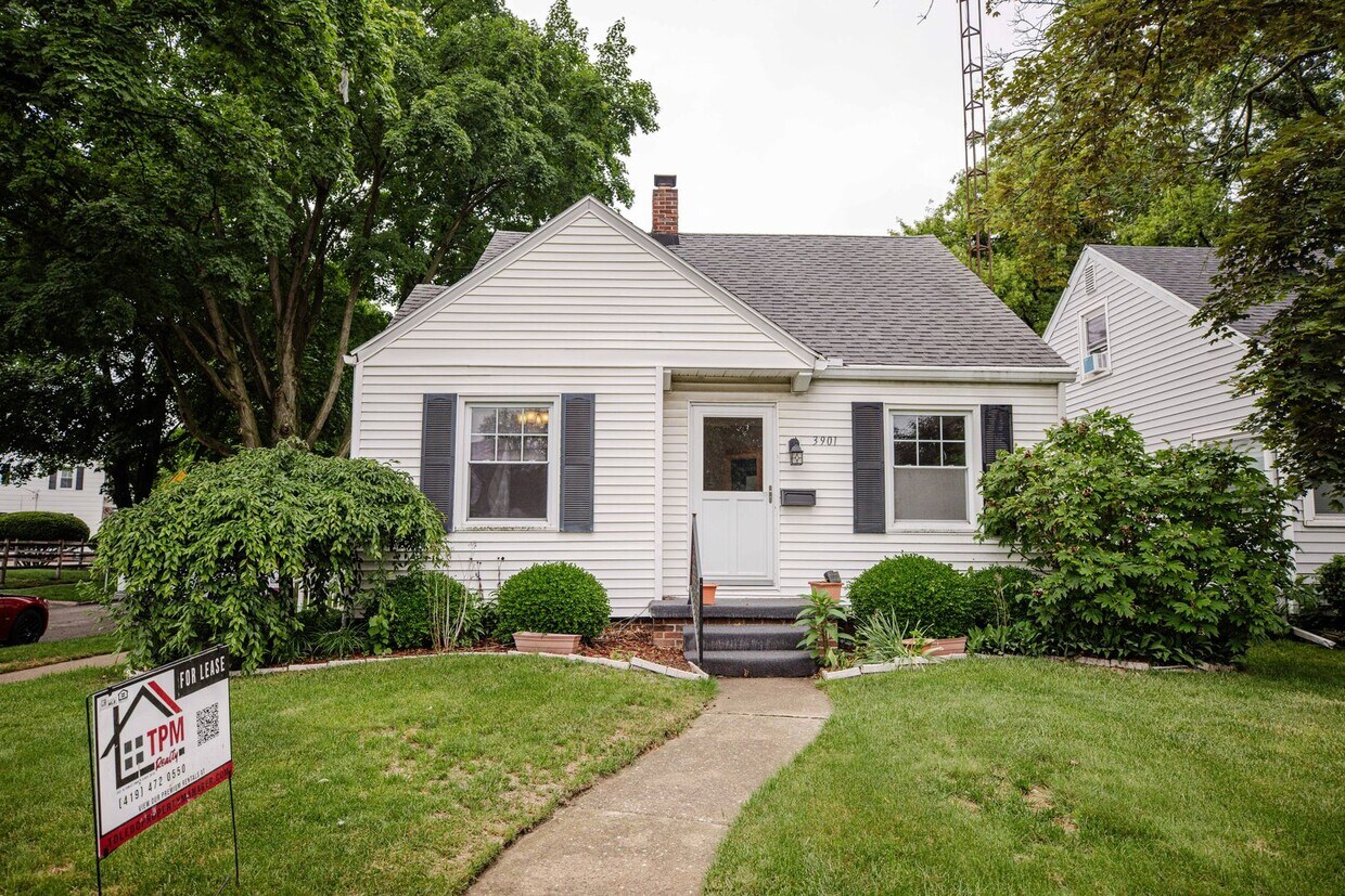 Primary Photo - West Toledo 3 Bedroom