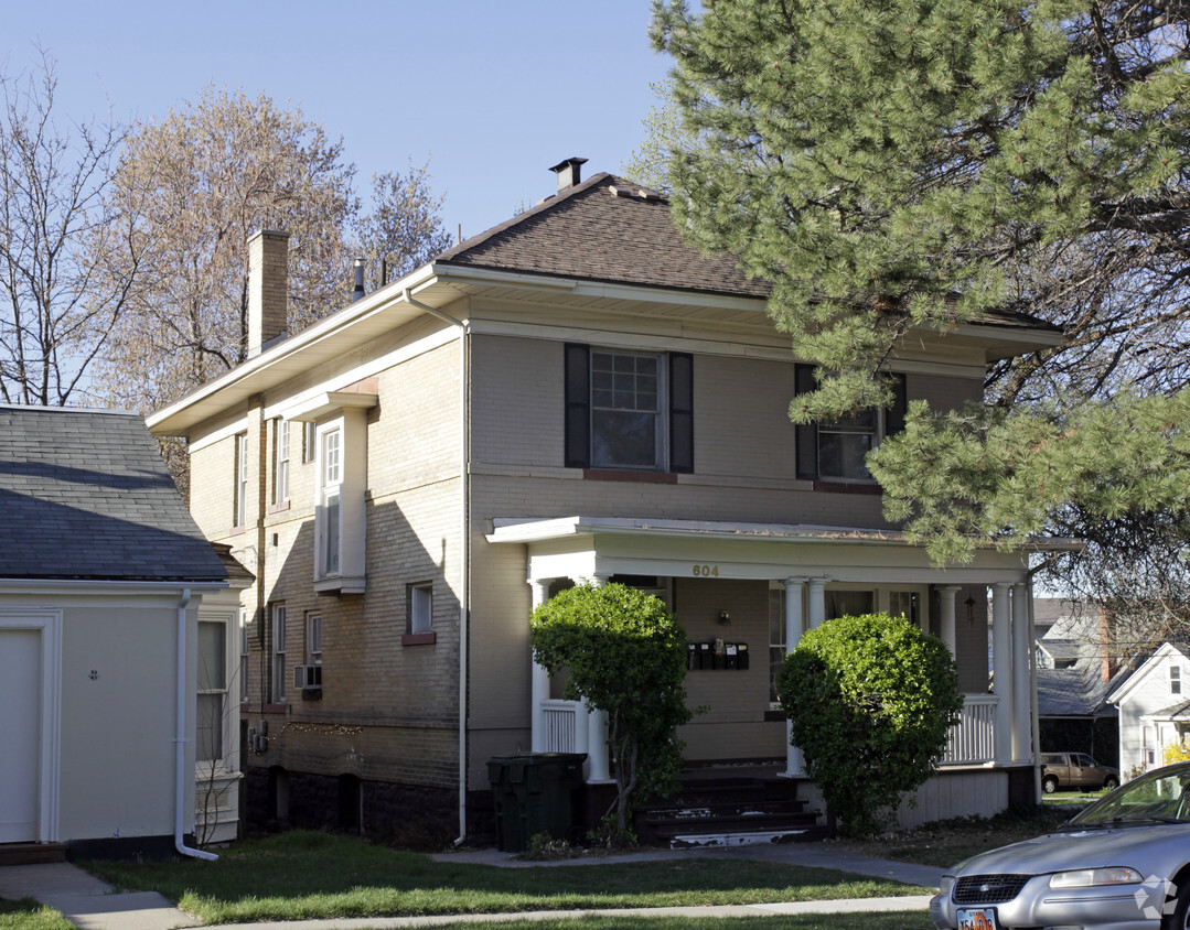 Primary Photo - 604 E 3rd Ave