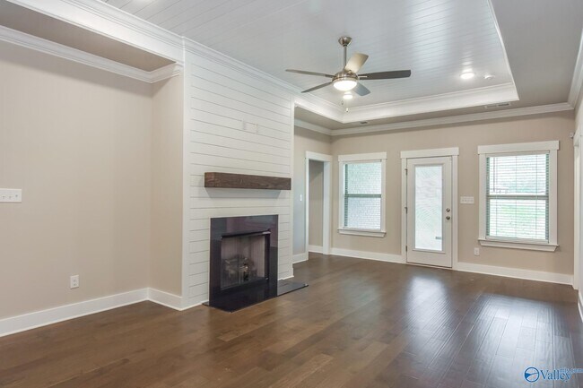 Building Photo - 9509 Hampton Oak Dr S E