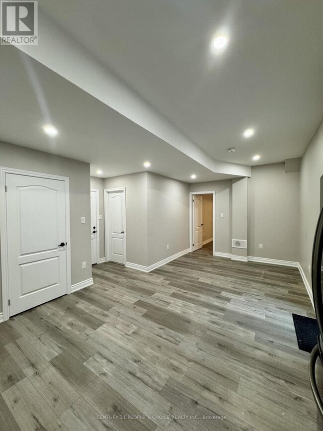 Photo du bâtiment - 50 Arthur Griffin Cres