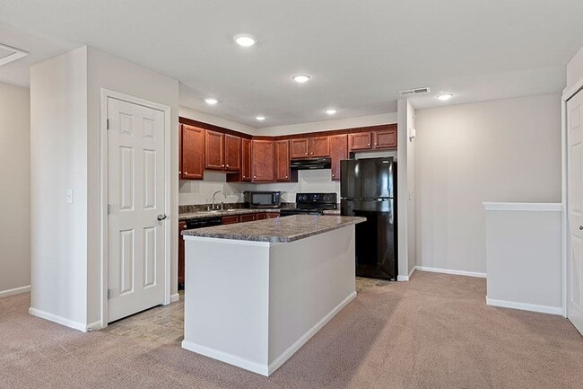 Building Photo - CARDINAL RIDGE