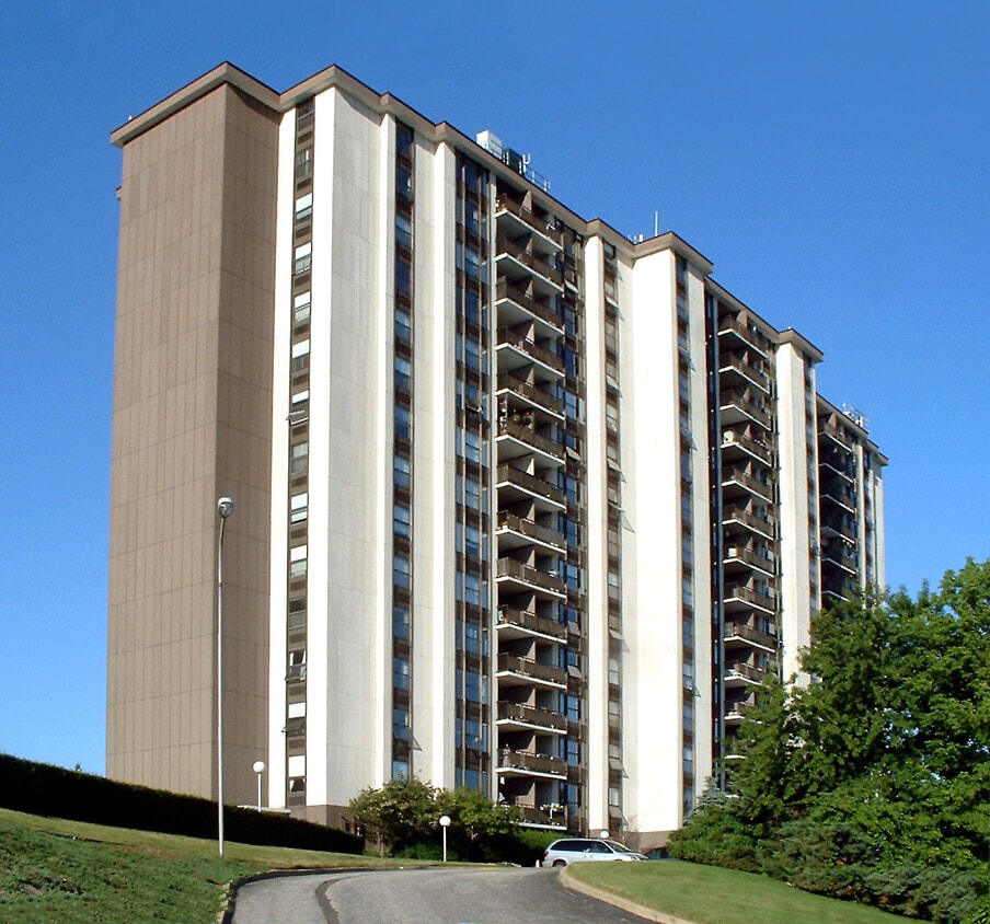 Primary Photo - Eastpointe Condominium