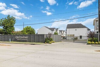 Building Photo - 6713 Parker Grv Ln