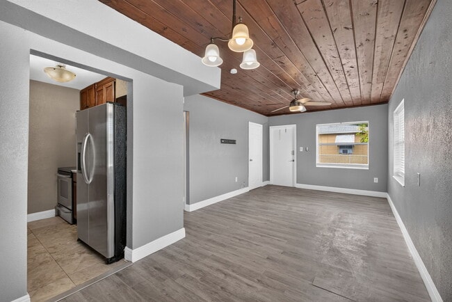 Building Photo - 112 W 34th St