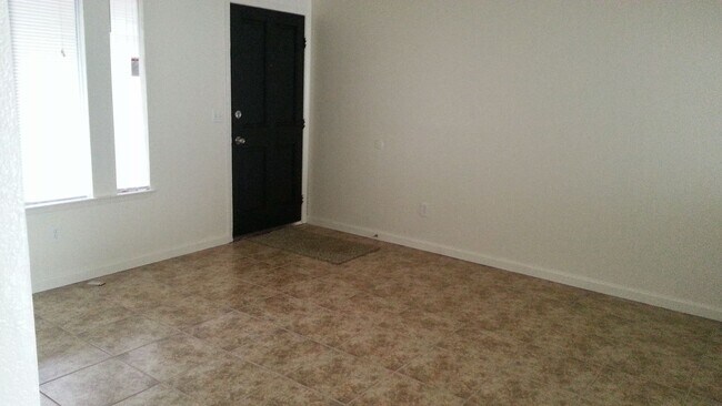 Foto del edificio - 3805 W Meadow Ave