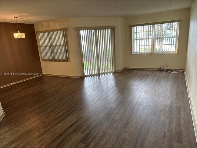 Building Photo - 12901 SW 15th Ct