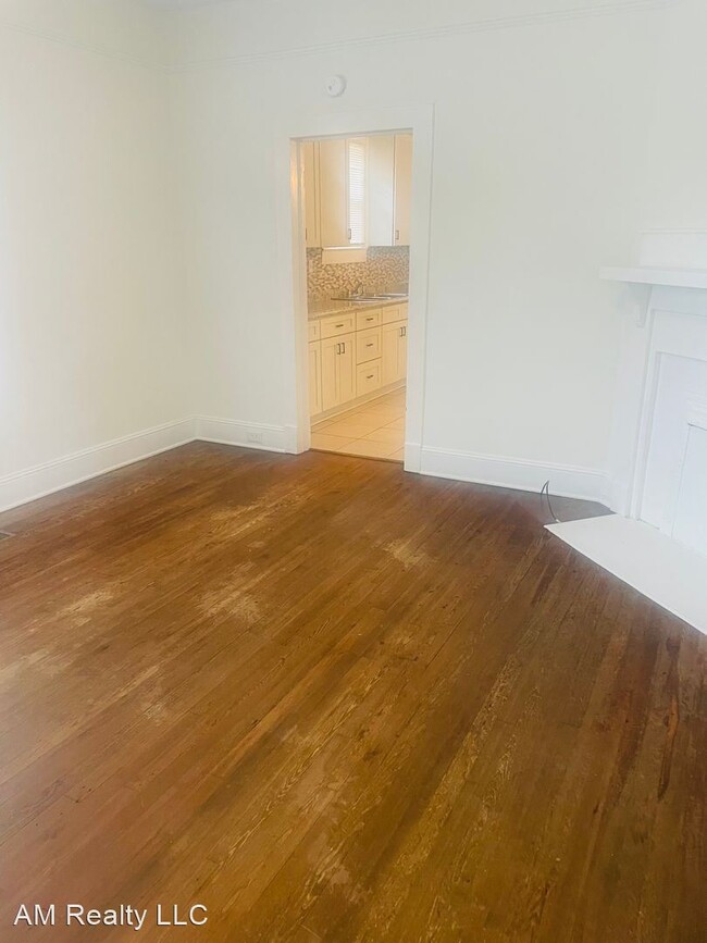 Building Photo - 2 br, 1 bath House - 505 Ross Avenue