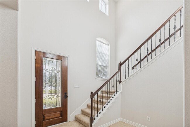 Building Photo - 9206 Sunlight Oak Ln