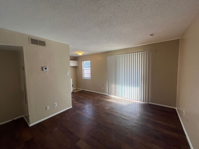 Building Photo - 300 Moursund Blvd